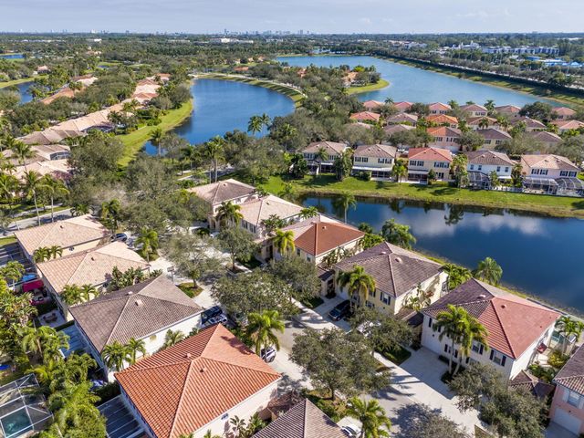 2122 Tigris Drive, West Palm Beach, FL 33411