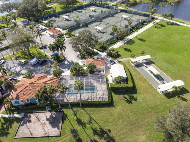 2122 Tigris Drive, West Palm Beach, FL 33411