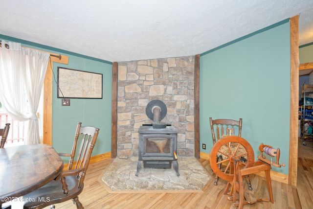 101 Groveside Road, Pittstown, NY 12090