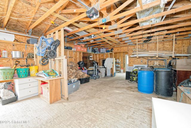 101 Groveside Road, Pittstown, NY 12090