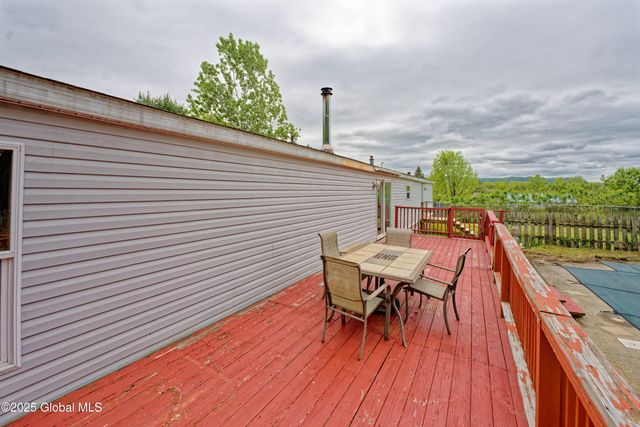 101 Groveside Road, Pittstown, NY 12090