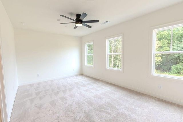 328 Races Road, Hoschton, GA 30548