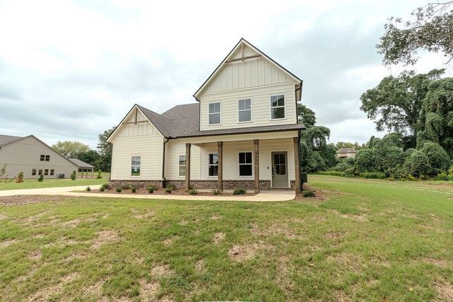 328 Races Road, Hoschton, GA 30548