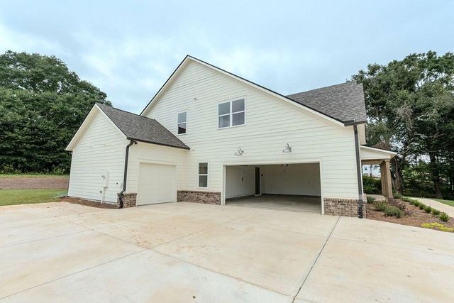 328 Races Road, Hoschton, GA 30548