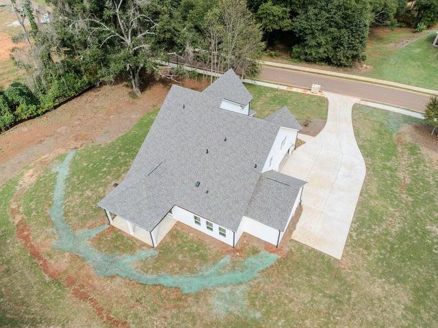 328 Races Road, Hoschton, GA 30548