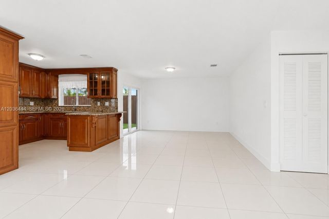 13263 SW 9th Ter, Miami, FL 33184