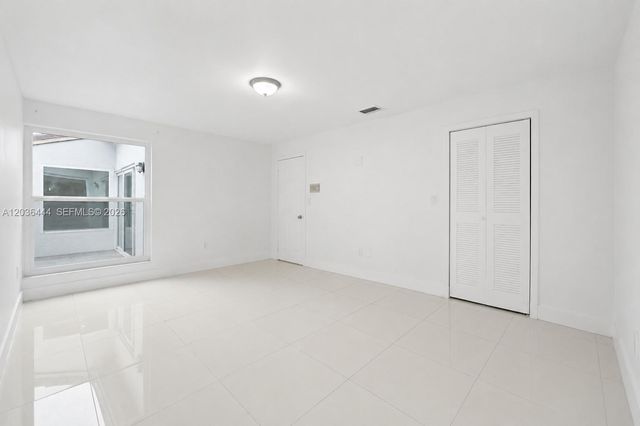13263 SW 9th Ter, Miami, FL 33184