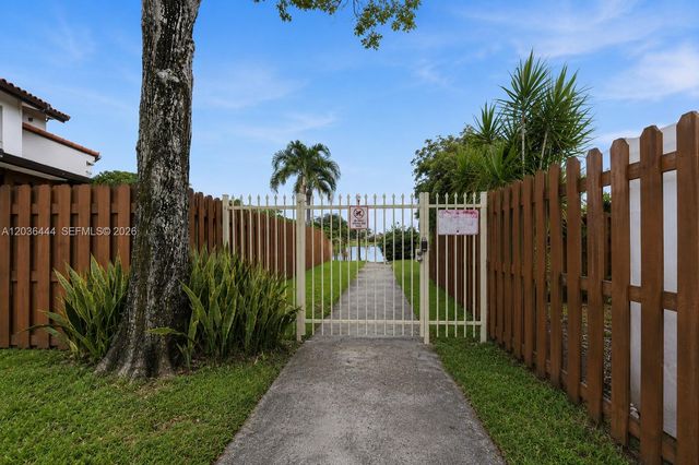 13263 SW 9th Ter, Miami, FL 33184