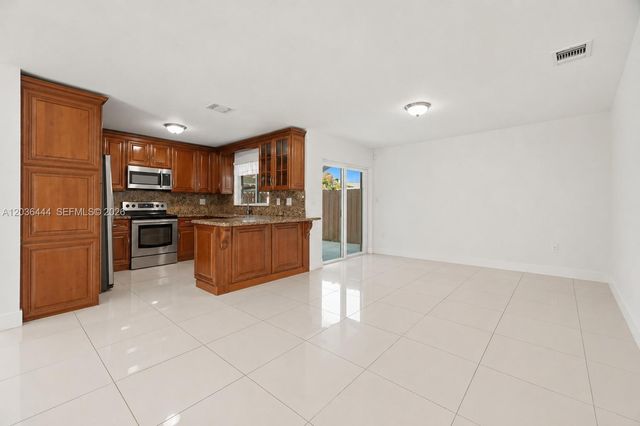 13263 SW 9th Ter, Miami, FL 33184