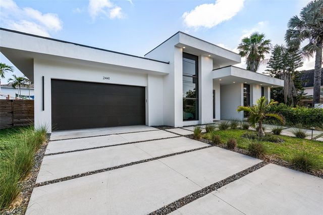 2441 WEBBER STREET, Sarasota, FL 34239