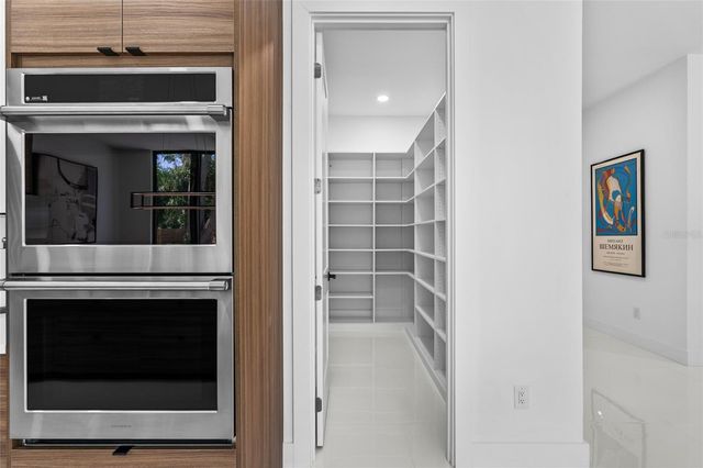 2441 WEBBER STREET, Sarasota, FL 34239