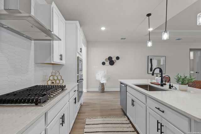 218 Lily Pass, Castroville, TX 78009