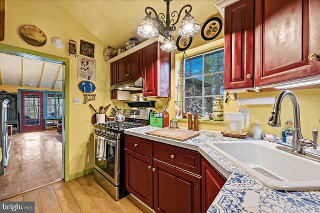 248 FENICAL LN, East Stroudsburg, PA 18302