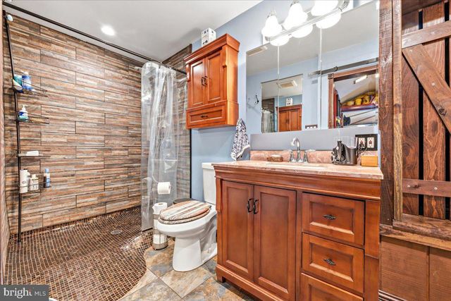 248 FENICAL LN, East Stroudsburg, PA 18302