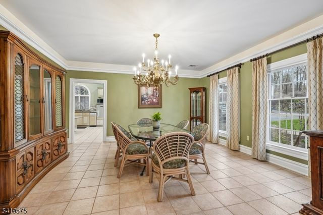 9 Nuthatch Ct, Allamuchy Twp., NJ 07840