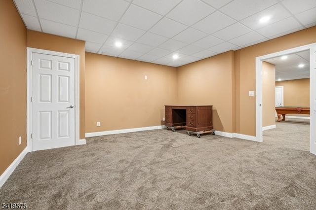 9 Nuthatch Ct, Allamuchy Twp., NJ 07840