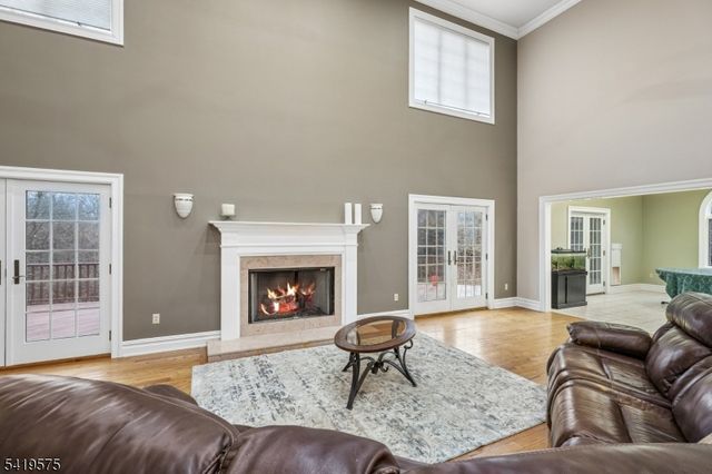 9 Nuthatch Ct, Allamuchy Twp., NJ 07840