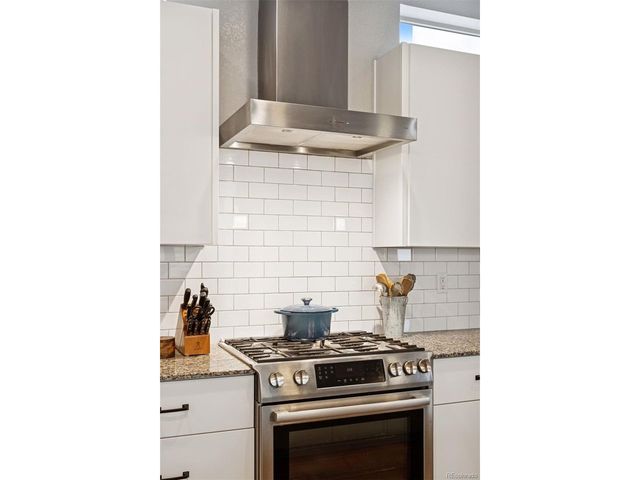 8785 E 55th Ave, Denver, CO 80238