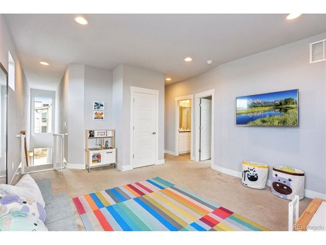 8785 E 55th Ave, Denver, CO 80238
