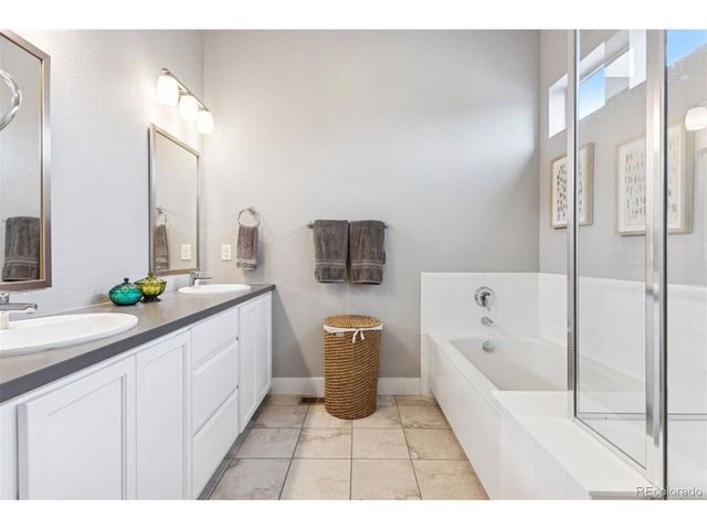 8785 E 55th Ave, Denver, CO 80238