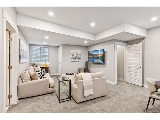 8785 E 55th Ave, Denver, CO 80238