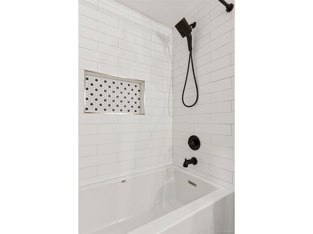 8785 E 55th Ave, Denver, CO 80238