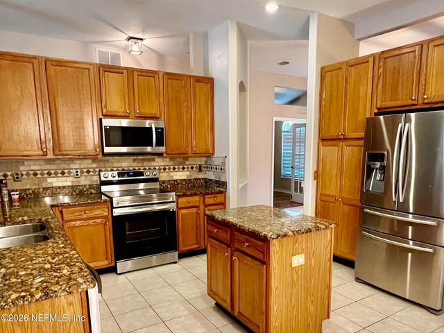 3037 CAPTIVA BLUFF Circle, Jacksonville, FL 32226