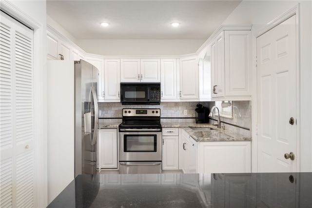 109 W Park Shores Circle 36, Vero Beach, FL 32963