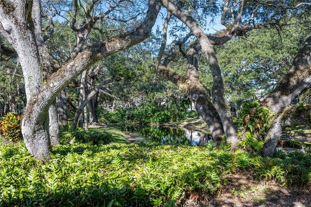 109 W Park Shores Circle 36, Vero Beach, FL 32963