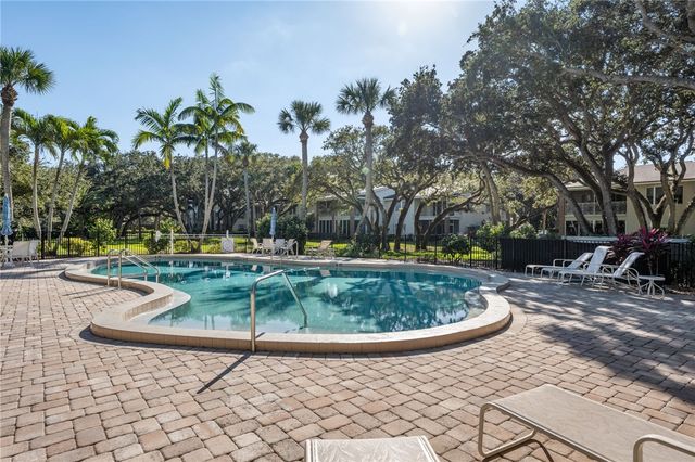 109 W Park Shores Circle 36, Vero Beach, FL 32963