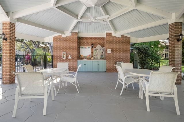 109 W Park Shores Circle 36, Vero Beach, FL 32963