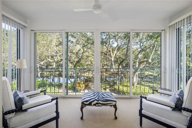 109 W Park Shores Circle 36, Vero Beach, FL 32963