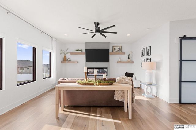 6526 S 208th Avenue, Omaha, NE 68022