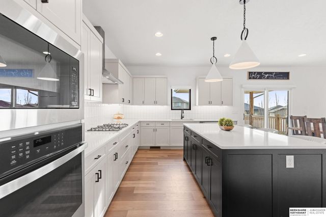 6526 S 208th Avenue, Omaha, NE 68022