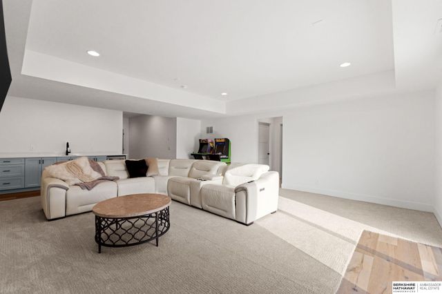 6526 S 208th Avenue, Omaha, NE 68022