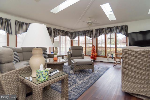 9616 EDEN HALL LN, Philadelphia, PA 19114