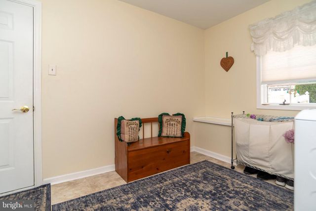 9616 EDEN HALL LN, Philadelphia, PA 19114