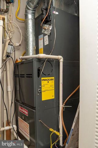 9616 EDEN HALL LN, Philadelphia, PA 19114