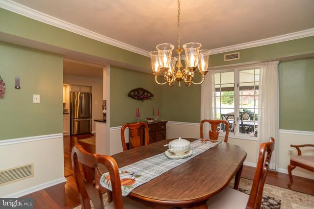 9616 EDEN HALL LN, Philadelphia, PA 19114