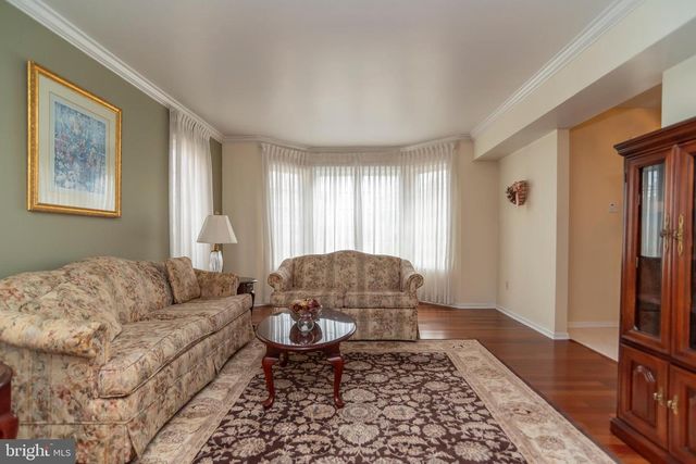 9616 EDEN HALL LN, Philadelphia, PA 19114