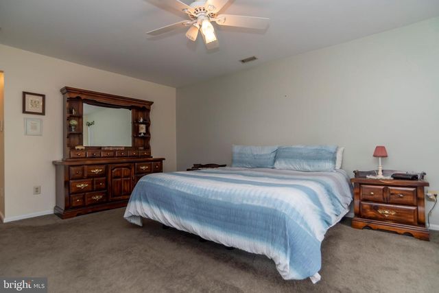 9616 EDEN HALL LN, Philadelphia, PA 19114