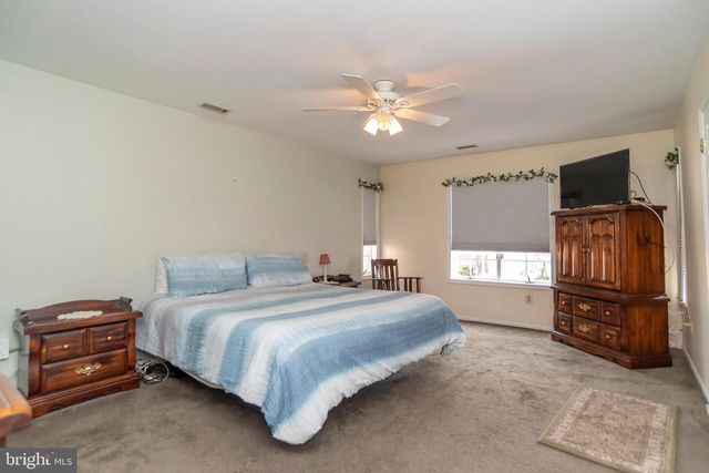 9616 EDEN HALL LN, Philadelphia, PA 19114