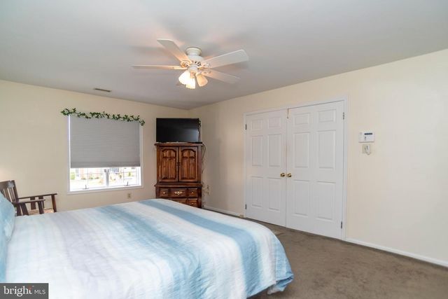 9616 EDEN HALL LN, Philadelphia, PA 19114