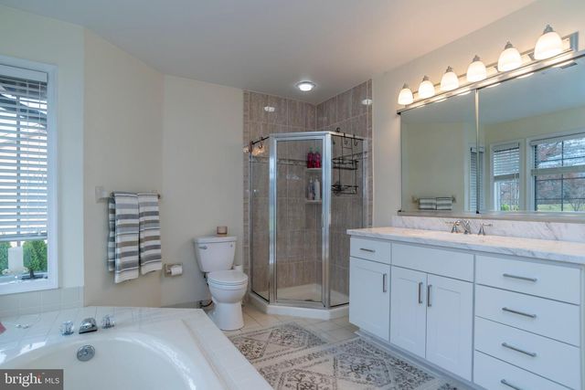 9616 EDEN HALL LN, Philadelphia, PA 19114