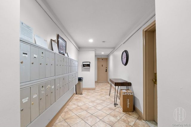 175 Archer Street 3E, Freeport, NY 11520