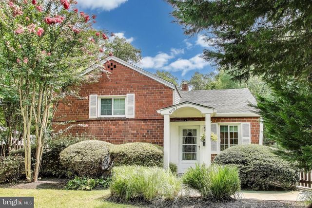 6703 HALLWOOD AVE, Falls Church, VA 22046