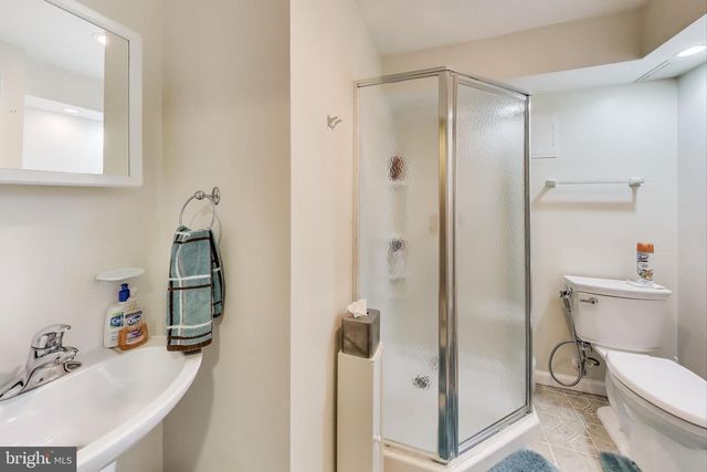 6703 HALLWOOD AVE, Falls Church, VA 22046