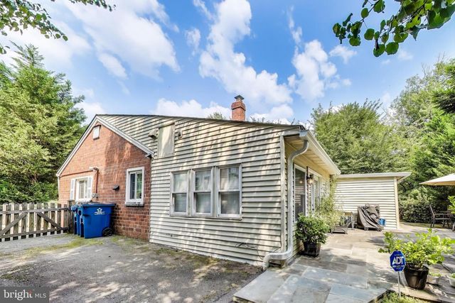 6703 HALLWOOD AVE, Falls Church, VA 22046