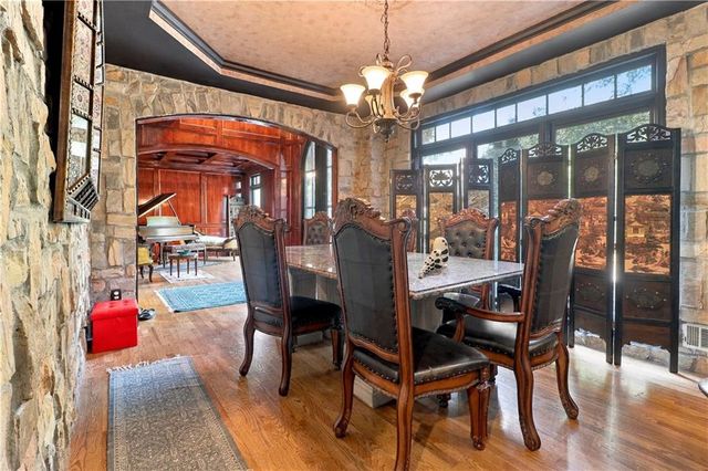 1300 Regency Center Drive, Atlanta, GA 30331
