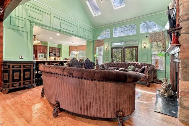1300 Regency Center Drive, Atlanta, GA 30331